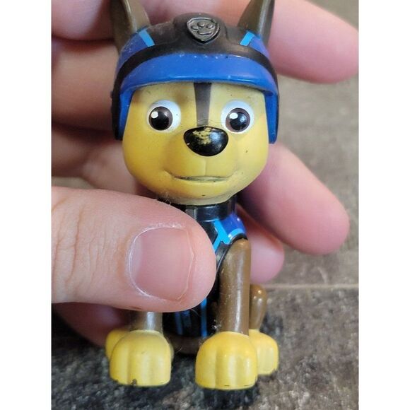Disney Junior SML Chase cop dog Paw Patrol toy figure - Picture 2 of 5